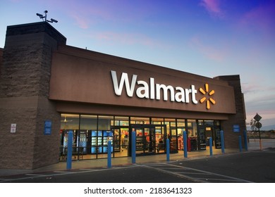 RIDGECREST, USA - APRIL 12, 2014: Walmart Store In Ridgecrest, California. Walmart Is A Retail Corporation With 8,970 Locations And Revenue Of US$ 469 Billion (FY 2013).