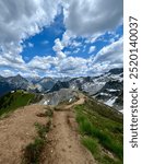 Ridgeline trail in the Northern Cascade  Mountains in Washington