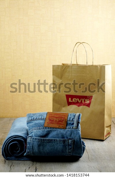 levis paper bag jeans