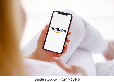 merch by amazon 2021