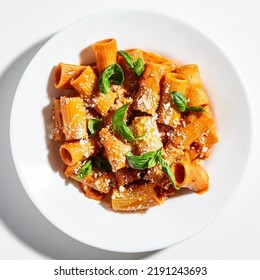 Rigatoni With Easy Vodka Sauce
