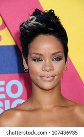 Rihanna  At The 2008 MTV Video Music Awards. Paramount Pictures Studios, Los Angeles, CA. 09-07-08