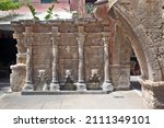 Rimondi Fountain, built in 1626, in the Old Town of Rethymnon, Crete island, Greece, Europe. Named after the Venetian governor of the period, A. Rimondi, it continually threw water from three springs 