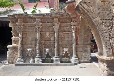 Rimondi Fountain, built in 1626, in the Old Town of Rethymnon, Crete island, Greece, Europe. Named after the Venetian governor of the period, A. Rimondi, it continually threw water from three springs 