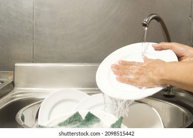 Rinse And Drain, As Usual, The Oily Stain Be Removed, Kitchen Tips