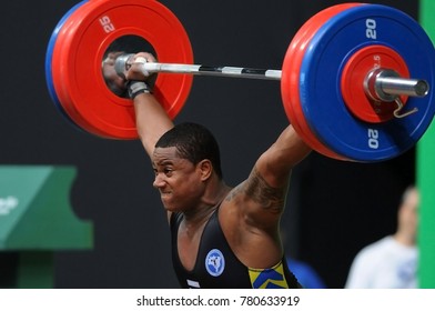 Rio de Janeiro, April 10, 2016.
Athlete of Brazilian Matheus Gregório, during weightlifting competition at a test event for the Olympics in the Parque Olimpico in the city of Rio de Janeiro, Brazil