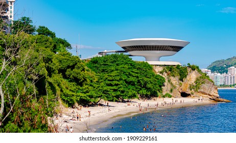 Niterói, Rio De Janeiro, Brazil - CIRCA 2021: The Museum Of Contemporary Art In Niterói Was Designed By Oscar Niemeyer. Voted One Of The 10 Most Influential Works Of Architecture In The Last 50 Years