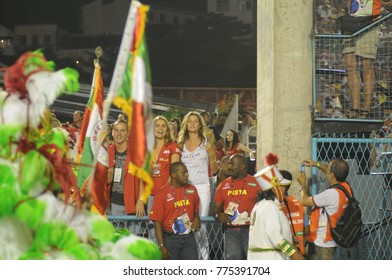 RIO DE JANEIRO, BRAZIL - FEBRUARY 15, 2015: Parades Of The Schools Of Samba, Grande Rio In The Sambodrome Of Rio De Janeiro
The Super Model Gisele Bündchen Dancing During The Parade
