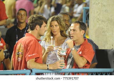 RIO DE JANEIRO, BRAZIL - FEBRUARY 15, 2015: Parades Of The Schools Of Samba, Grande Rio In The Sambodrome Of Rio De Janeiro
The Super Model Gisele Bündchen Dancing During The Parade
