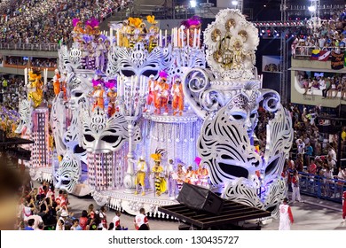 Carnival Floats Images Stock Photos Vectors Shutterstock