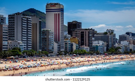 Rio de Janeiro/RJ/Brazil - 12-28-2015: Tourists on Leblon beach