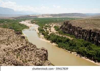 Rio Grande Wild And Scenic River And Mountains