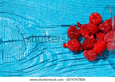 Similar – Frische Himbeeren in einem kleinen Metalleimer