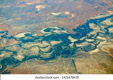 RIVERINA, NEW SOUTH WALES, AUSTRALIA: Aerial view of riverine fluvial landforms in semi-arid pastoral land on the alluvial floodplain soils associated with the Murray-Darling river system. - Shutterstock ID 1425478478