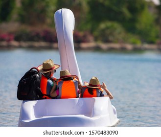 Riyadh Safari Nofa , In Riyadh Season - General Authority For Entertainment 20 NOV 2019 / Zoo - Saudi Family Ride The Sea Cycl Water Bike, Looks Like A Duck
 And They Wearing Life Jacket's