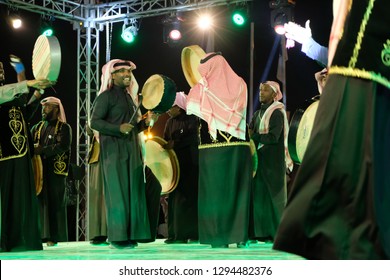 2,121 Saudi dance Images, Stock Photos & Vectors | Shutterstock