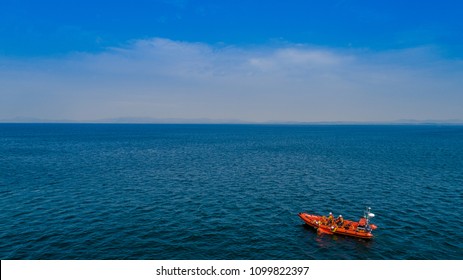 RNLI doing life saving training in Donegal Bay
