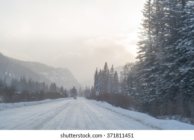 road in the blizzard 