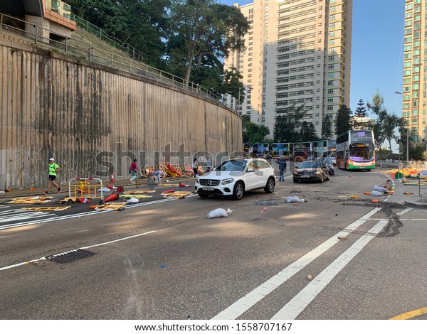 The road block in Pok Fu Lam Road.\
Which near the HKU in Hong\
Kong.\
11-11-2019