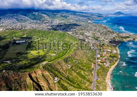 Road by the Diamond Head Mountain landmark and Honolulu suburbs, Oahu Hawaii