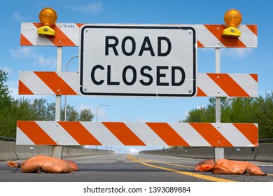 4,938 Bridge Closed Sign Images, Stock Photos & Vectors | Shutterstock