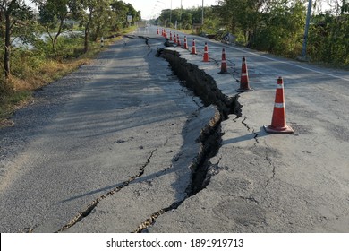 Road Collapse Images, Stock Photos & Vectors | Shutterstock