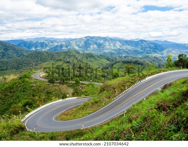 The road
curve that the locals call “fold cloth curve”, Bo Kluea-Santisuk
route, Nan Province,
Thailand