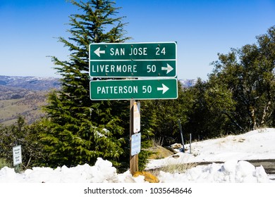 Road Directions On Top Of Mt Hamilton On A Rare Winter Day With Snow, San Jose, South San Francisco Bay Area, California