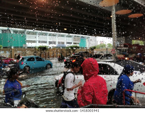 Road flooding in rush\
hour in Thailand