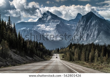 Road to the great mountain