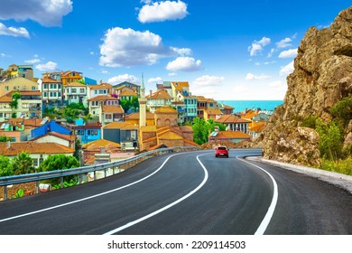 Road Landscape In The City. Turkey Travel In Summer. Highway View In Beautiful City. Car Driving On The Road In City. Travel View In Asian Cities. Highway Landscape In Summer. Bursa, Turkey.