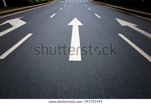 Road lanes with arrow
markings