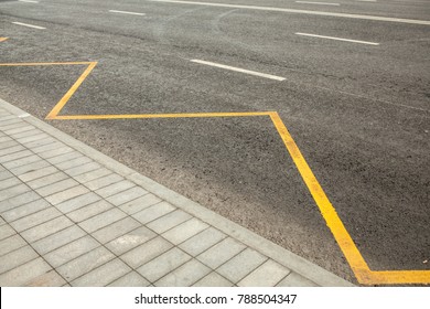 108 Zig Zag Road Markings Images, Stock Photos & Vectors | Shutterstock