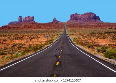 Road To Monument Valley