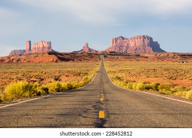 Road to the Monument Valley