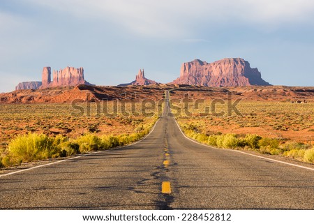 Road to the Monument Valley