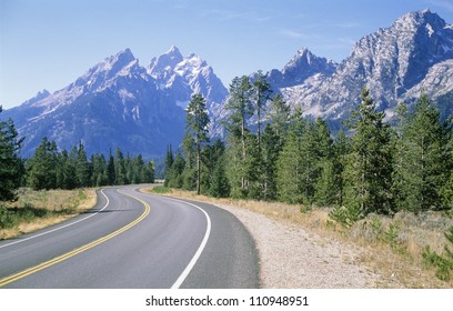 Road In Mountain Range