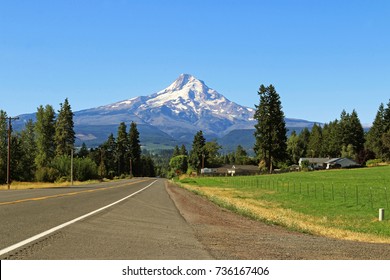 Road To Mt. Hood, Oregon, USA