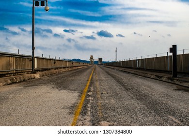 Road On Top Of Mansfield Dam