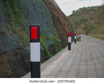 Road Reflective Marker Bollard (Road Marker Post) 