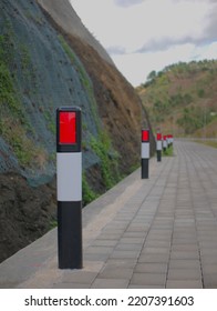 Road Reflective Marker Bollard (Road Marker Post) 