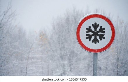 Road Sigh With Snow Symbol