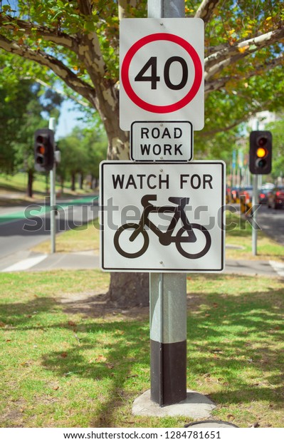 Road sign. 40 speed limit. Watch for bicycle.\
Australia, Melbourne.