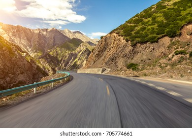 The road through the mountains