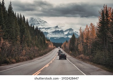 66,916 Car driving on scenic road Images, Stock Photos & Vectors ...