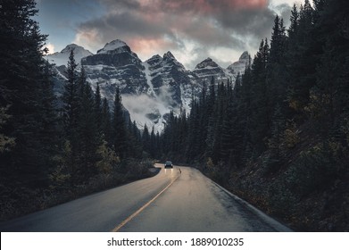 1,240 Moraine lake road Images, Stock Photos & Vectors | Shutterstock