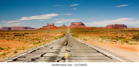 Road with view of Monument Valley, Utah
