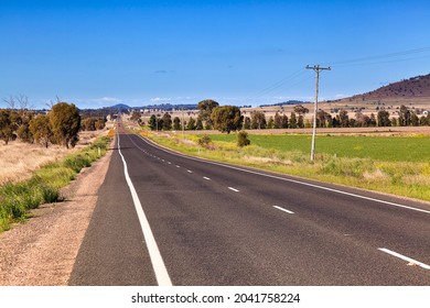 Roadside of Newell highway in Great Western plains of the Wheat belt, NSW, Australia.