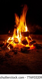 Outdoors Firepit Images Stock Photos Vectors Shutterstock