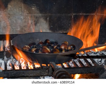 Imagenes Fotos De Stock Y Vectores Sobre Chestnut Roasting